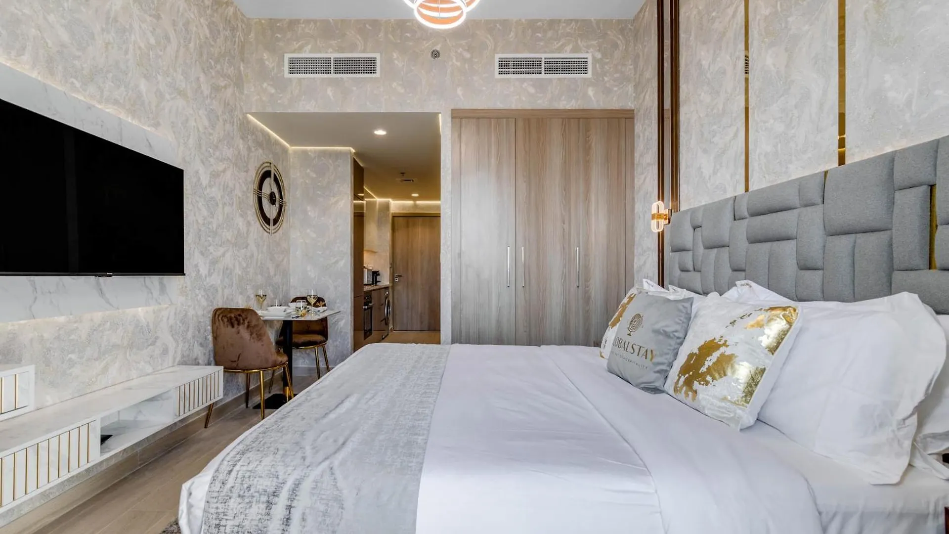Globalstay Azizi Riviera 48 Dubai Apartment